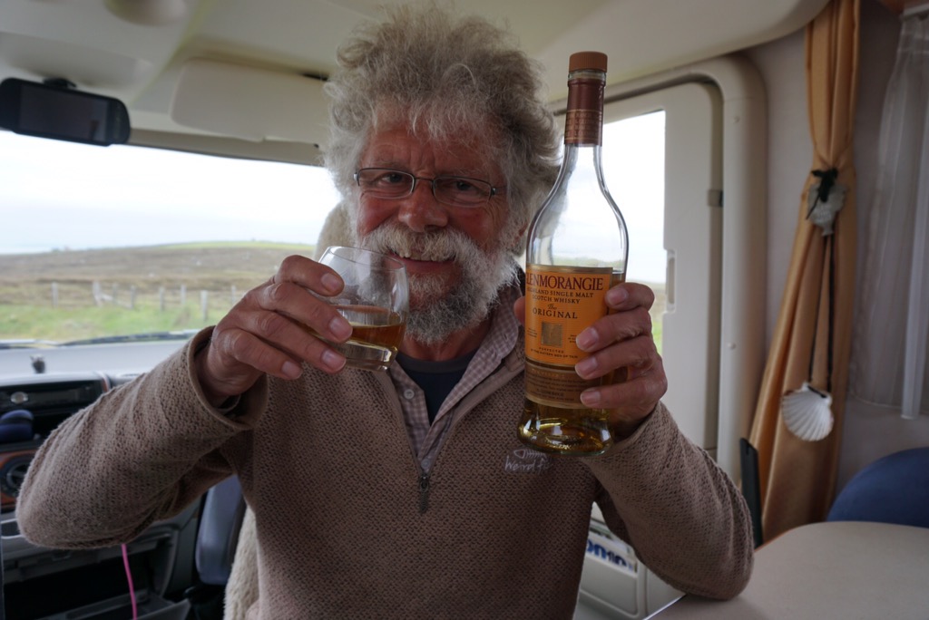 Graham  drinking a Glenmorangie whisky